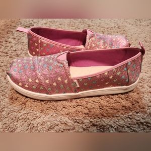 Toms Pink Sparkle Hearts Shoes Girls Youth 6 Fits Womens